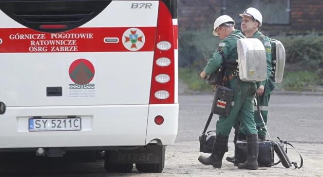 Wypadek w kopalni. Ratownicy schodzą pod ziemię. "Zawsze idziemy po żywego"