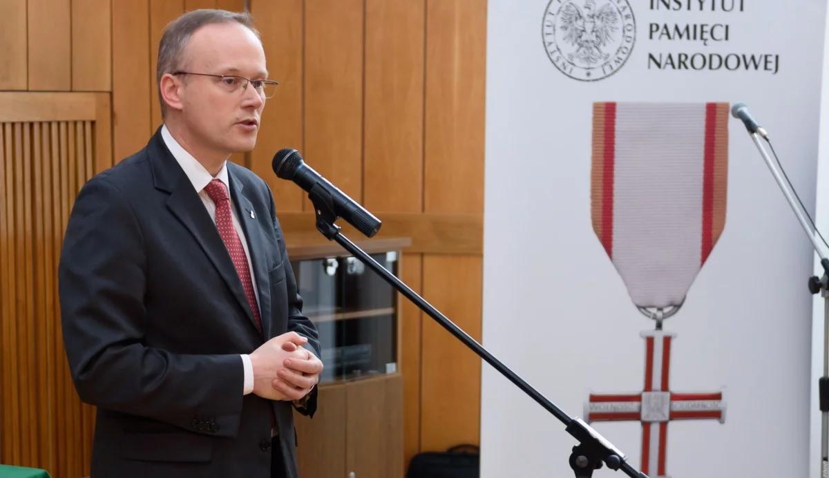 Działacze opozycji odznaczeni Krzyżami Wolności i Solidarności
