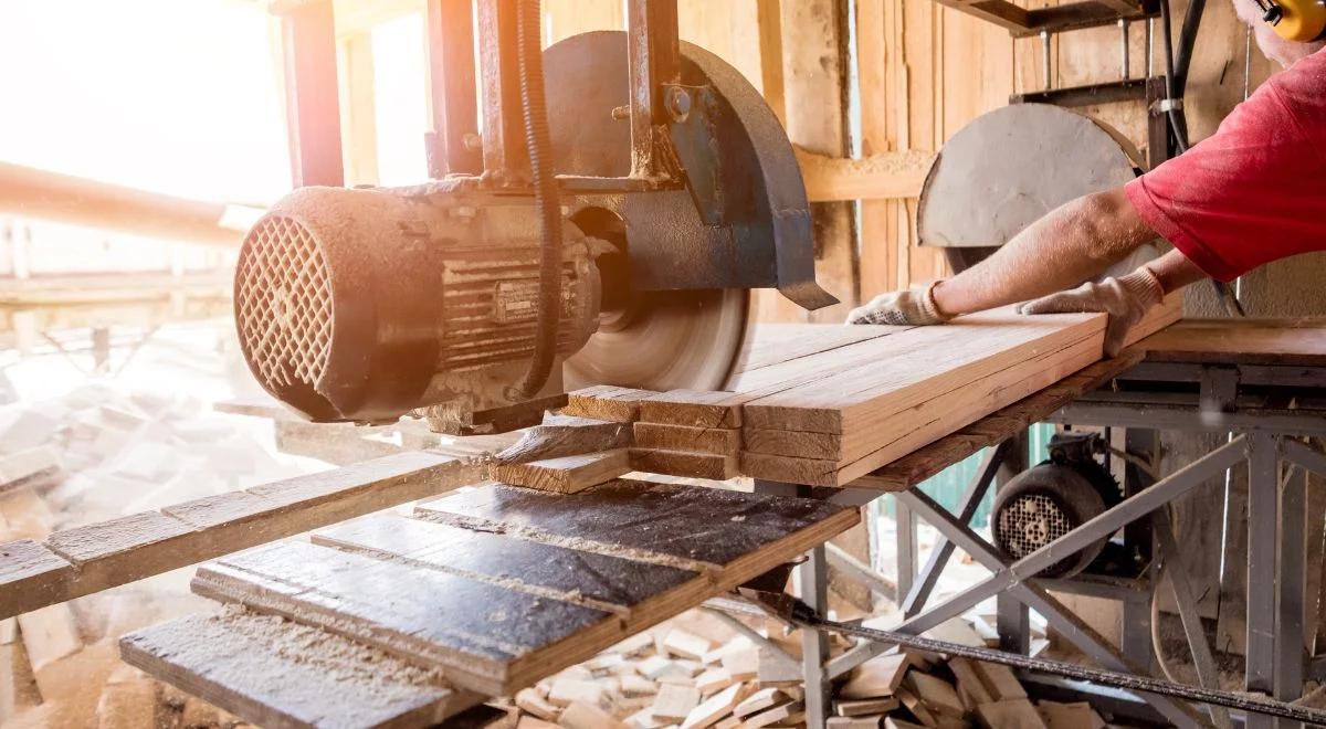 Robotyzacja branży meblarskiej. MRiT: rusza program "Robogrant" z budżetem wynoszącym 29 mln zł