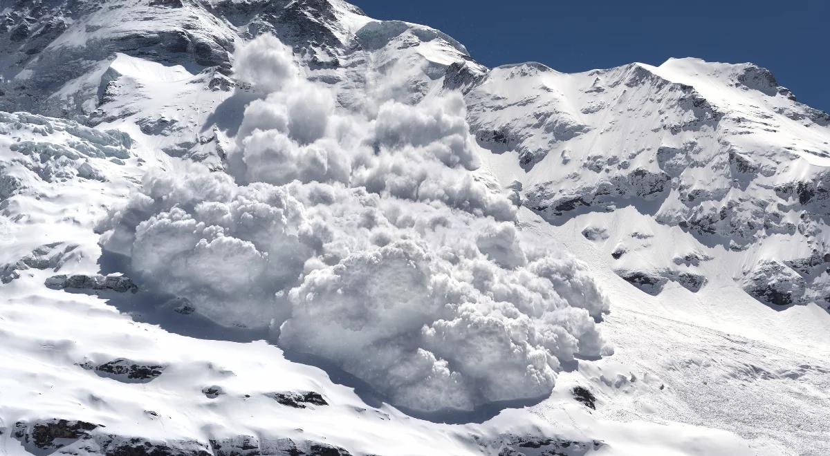 Groźna lawina na granicy afgańsko-pakistańskiej. Wiele ofiar