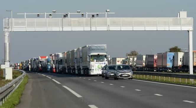Francja: kilka tysięcy ciężarówek zablokowało autostrady