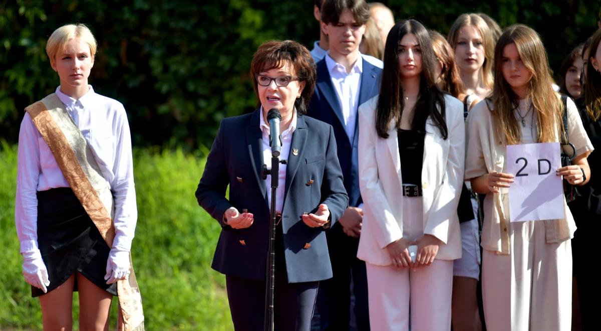 "Szkoła średnia to wyjątkowy czas w życiu człowieka". Życzenia marszałek Sejmu na początek roku szkolnego