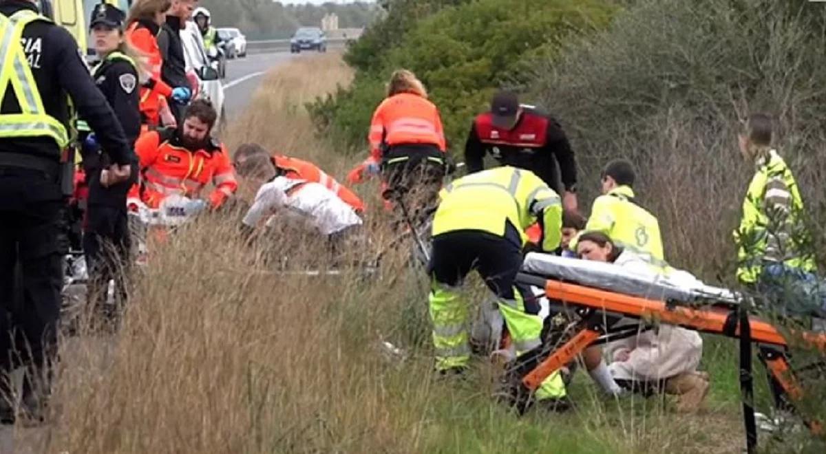 Koszmarny wypadek w Hiszpanii. Kierowca wjechał czołowo w sześciu kolarzy