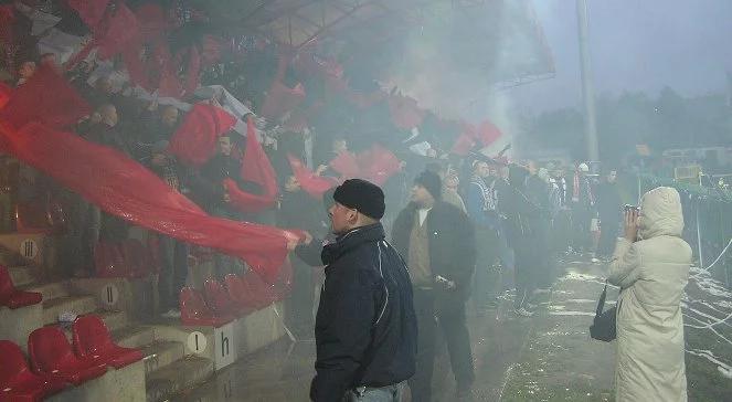 Kibole próbowali wedrzeć się na stadion - teraz posiedzą w areszcie