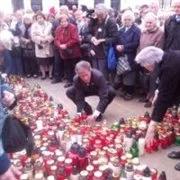 Manifestacja pod Pałacem. Ludzie chcą prawdy