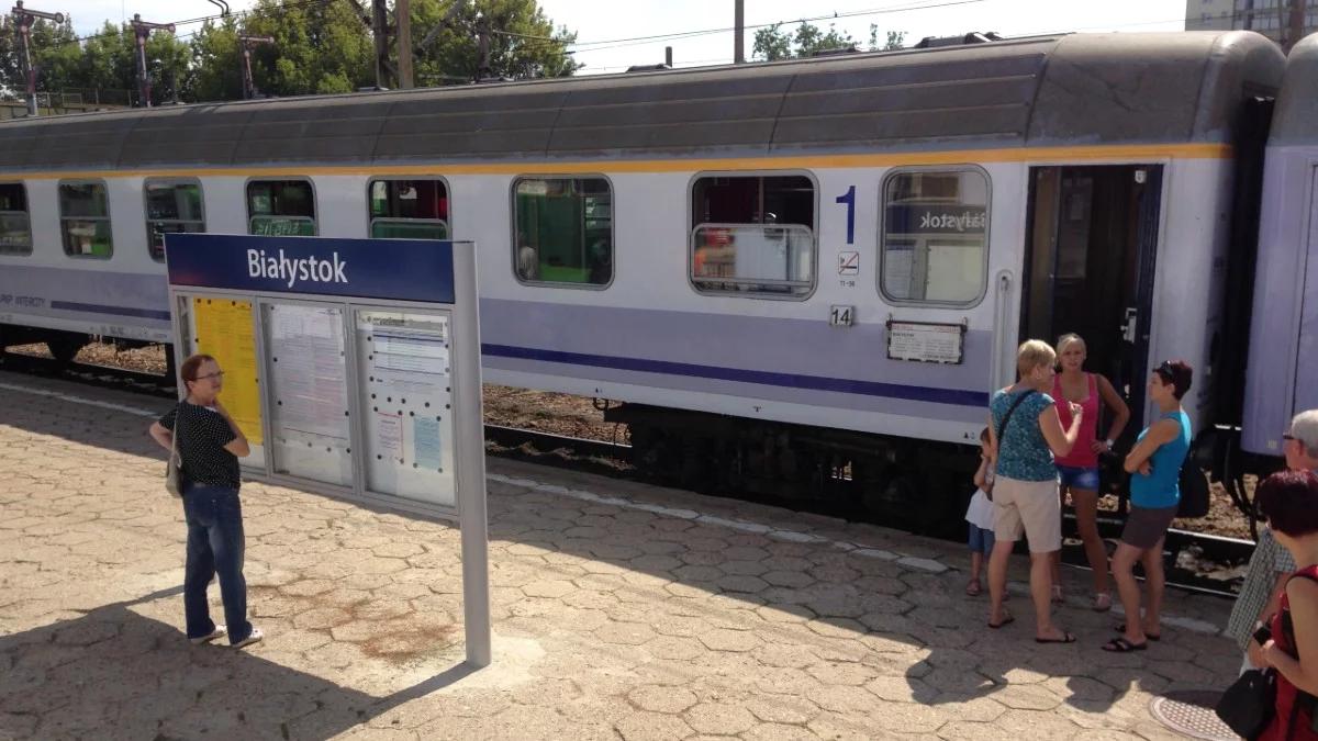 Tłumy podróżnych, za mało pociągów. PKP Intercity nadrabia zaległości taborowe