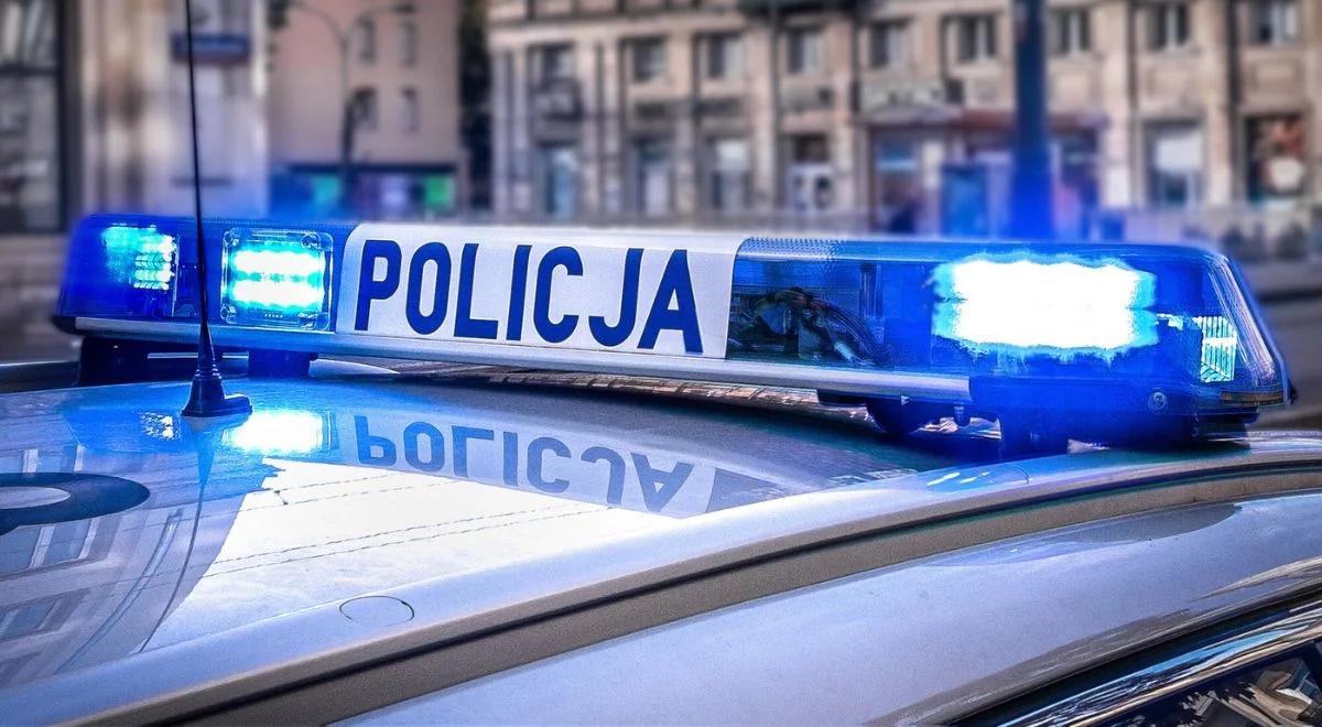 Zaatakował policjantów widłami. Nie pomógł gaz ani paralizator