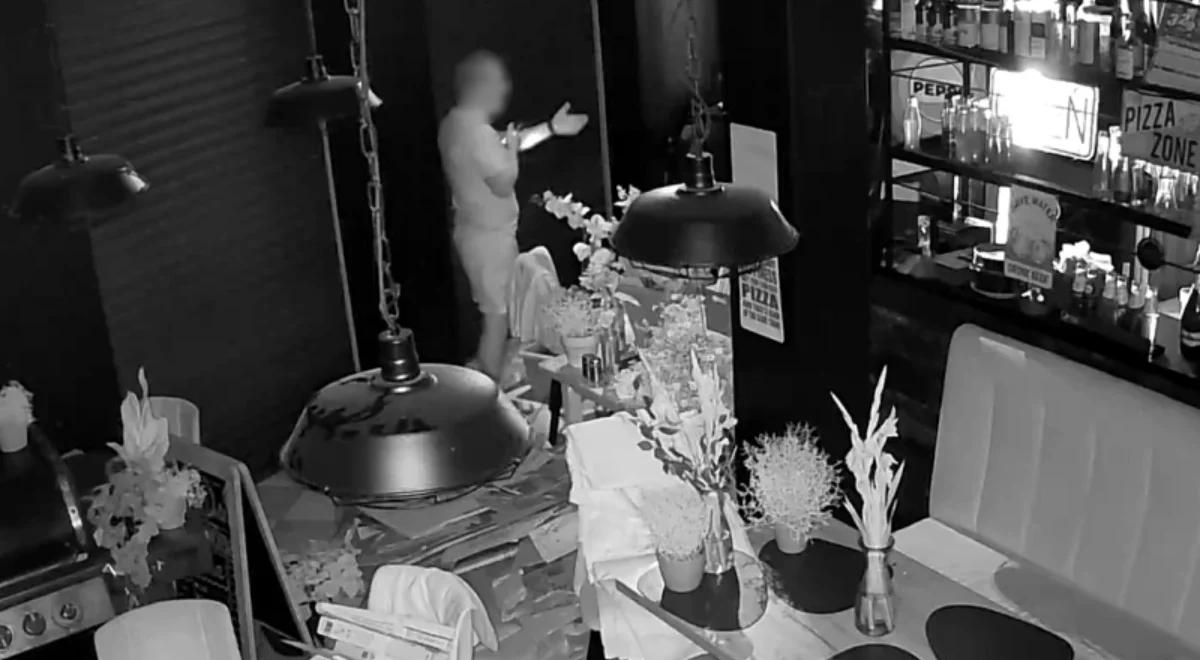 Turysta zasnął w restauracyjnej toalecie. Obudził się po zamknięciu lokalu