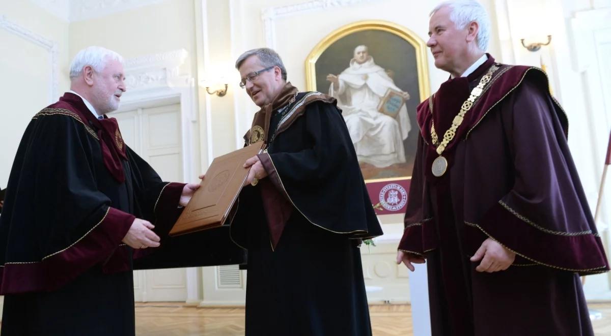 Pisownia polskich nazwisk na Litwie bez zmian. Znów odroczono przyjęcie ustawy