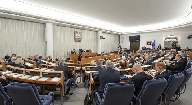Senat: nowelizacja ustawy o komisji weryfikacyjnej