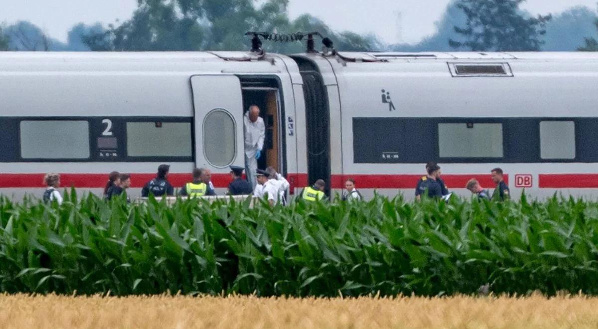 Niemcy. Syryjczyk zaatakował pasażerów pociągu. "Uderzał ofiary siekierą"