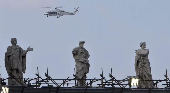 Benedykt XVI opuścił Watykan i przybył do Castel Gandolfo
