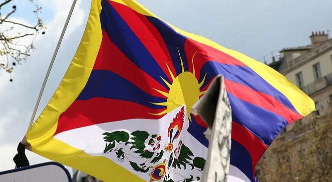 Samospalenia w Tybecie. Chiny: to kult zła