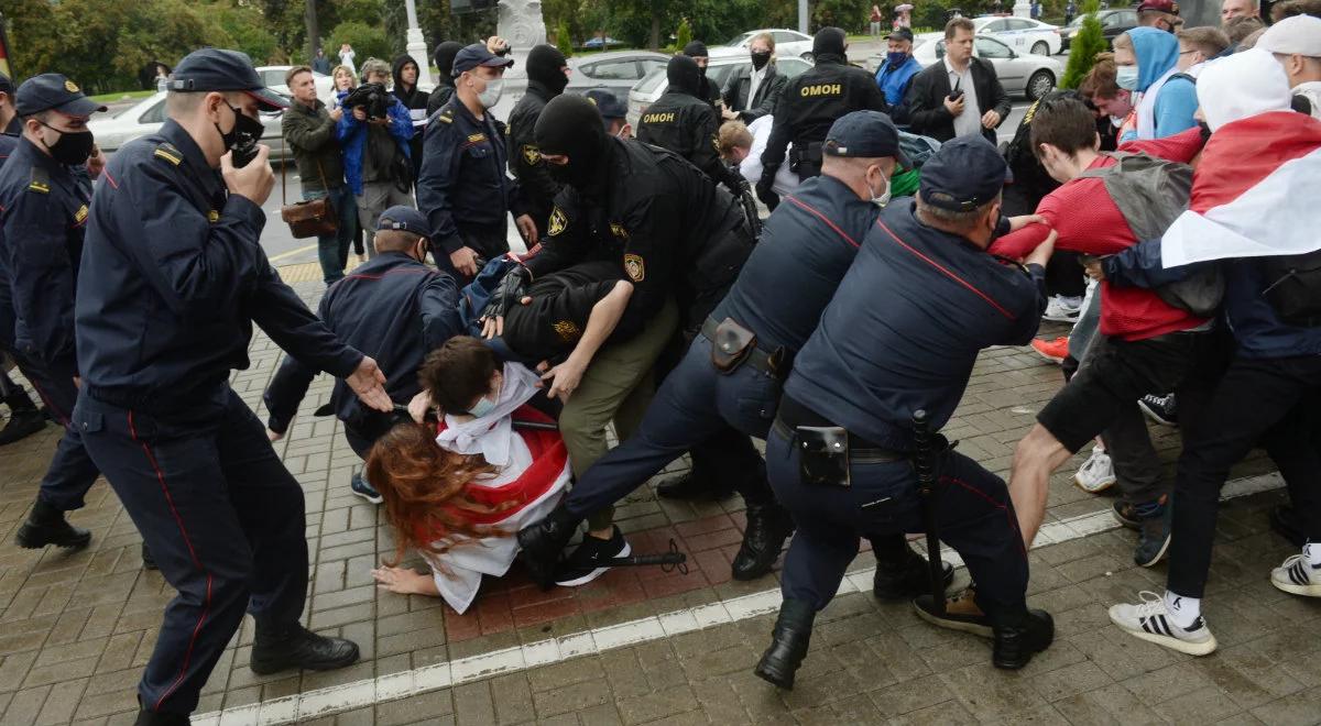 Stany Zjednoczone ostrzegają białoruskie władze. "Żądamy natychmiastowego zakończenia przemocy"