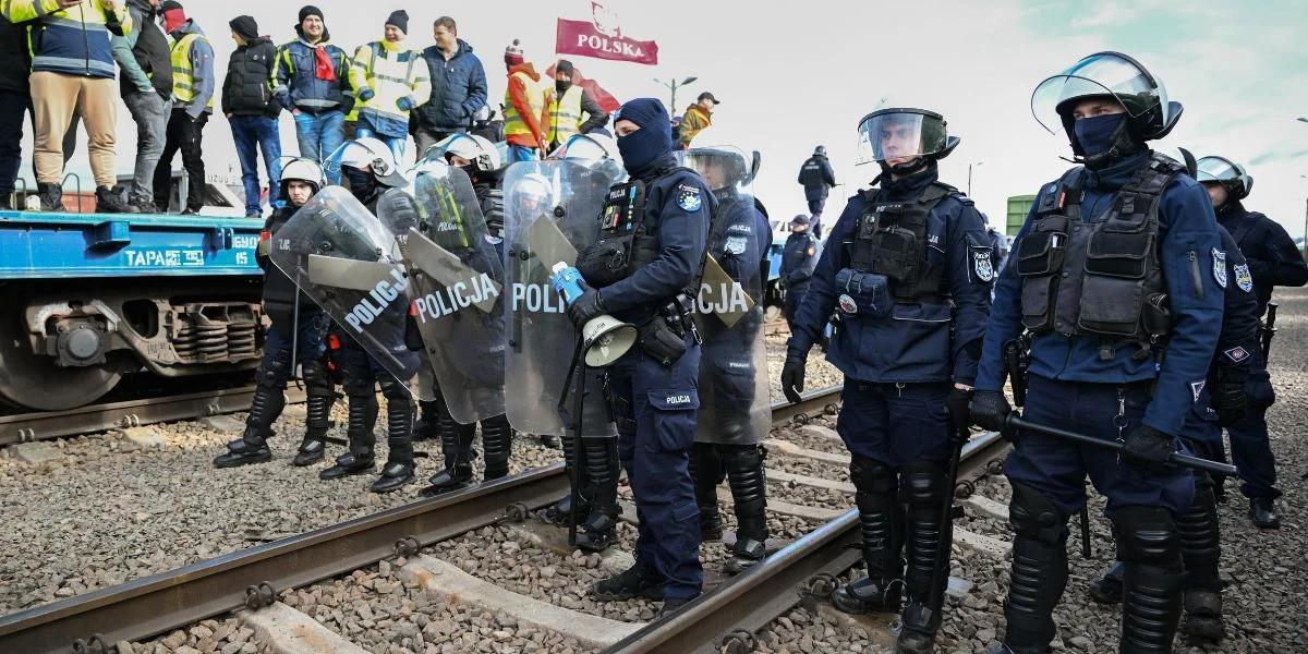 Skandaliczny transparent na proteście rolników. Policja i prokuratura reagują