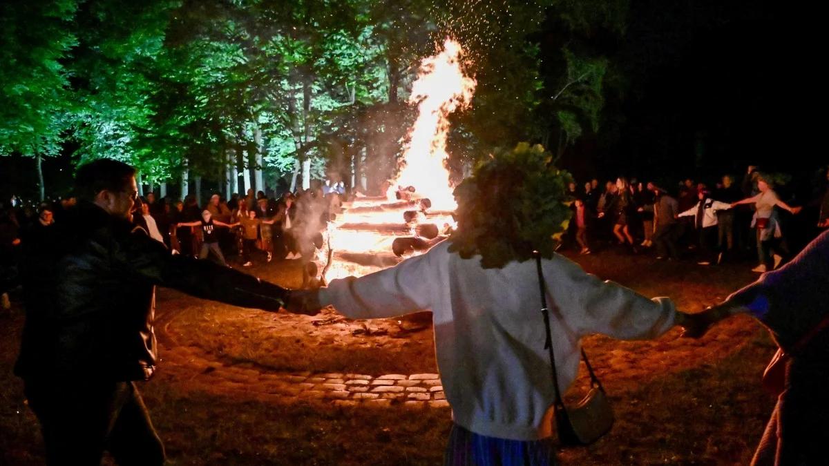 Noc Świętojańska. "Tradycja kulturowa, ale też związana z chrześcijaństwem"