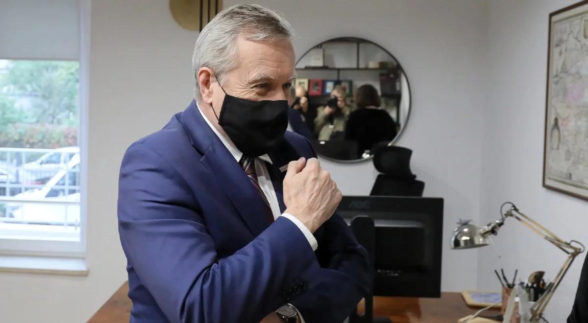 Onet przeprasza za nieprawdziwe informacje dotyczące Piotra Glińskiego. Polityk usunął wpis