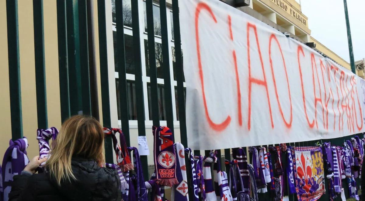 Serie A: Davide Astori na zawsze w pamięci kibiców. Fiorentina i Cagliari wycofują numer 13