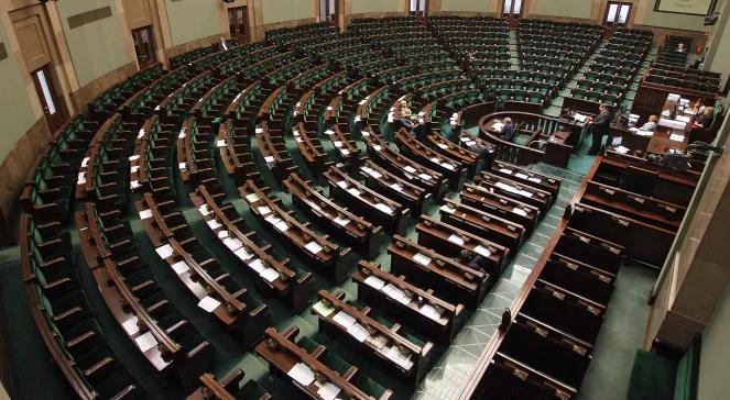 Sejm zajmie się zgromadzeniami i orzełkiem