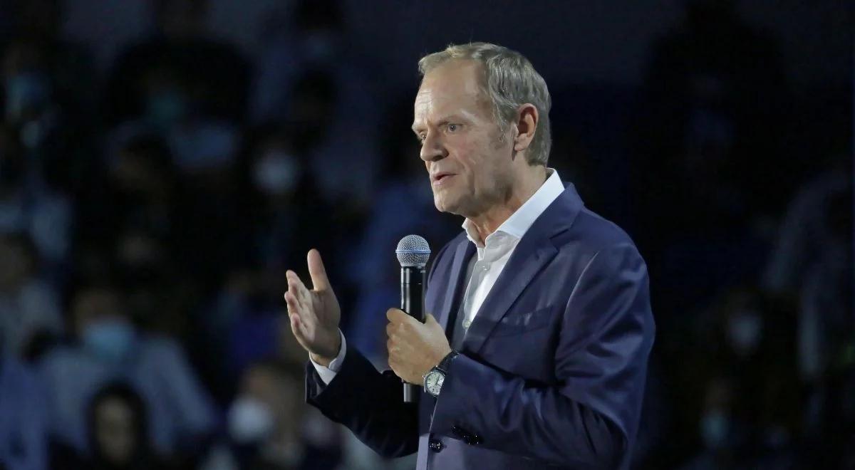 "Mówiła: ja wiem, że to jest złe dla UE". Tusk ujawnił, o czym rozmawiał z Merkel