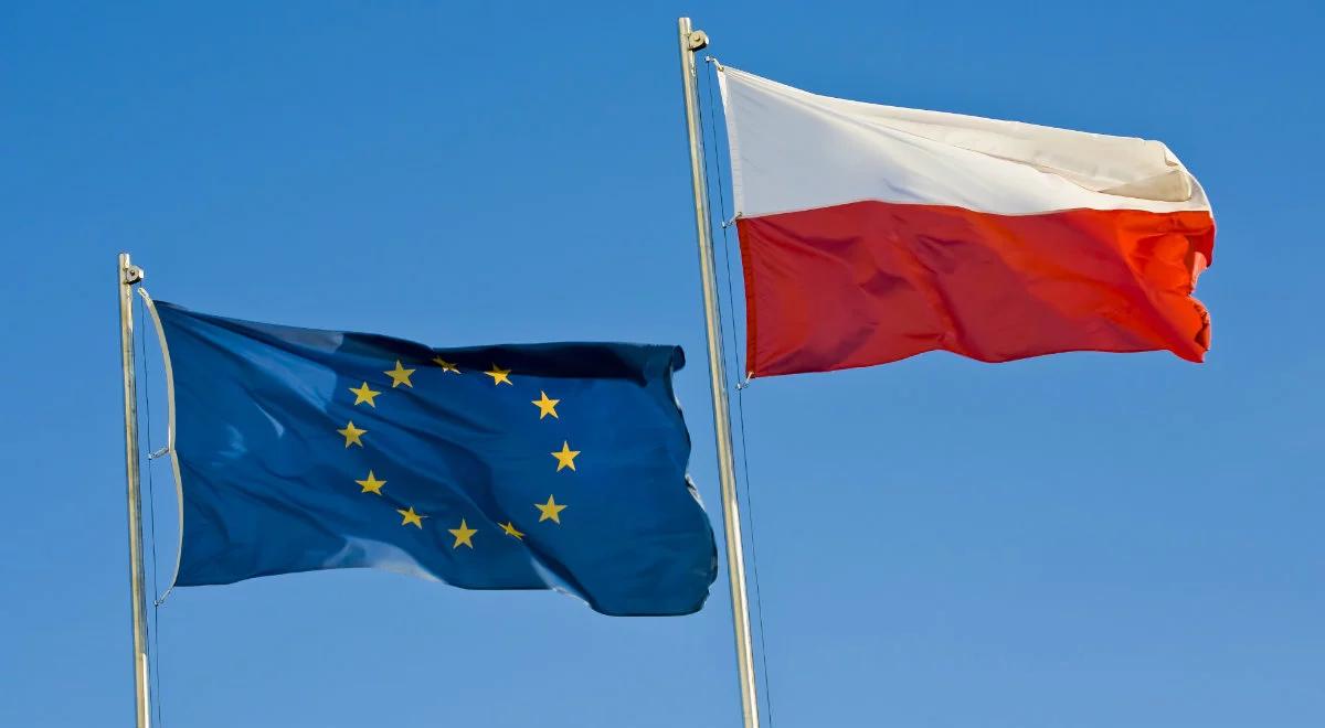 Jak Polacy oceniają członkostwo w UE? Nowy sondaż Eurobarometru