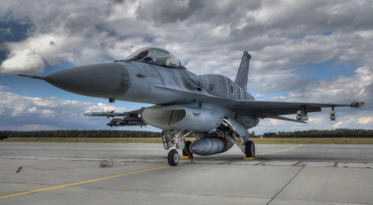 Przeraźliwy huk z nieba na Kujawach. Powód: myśliwce F-16