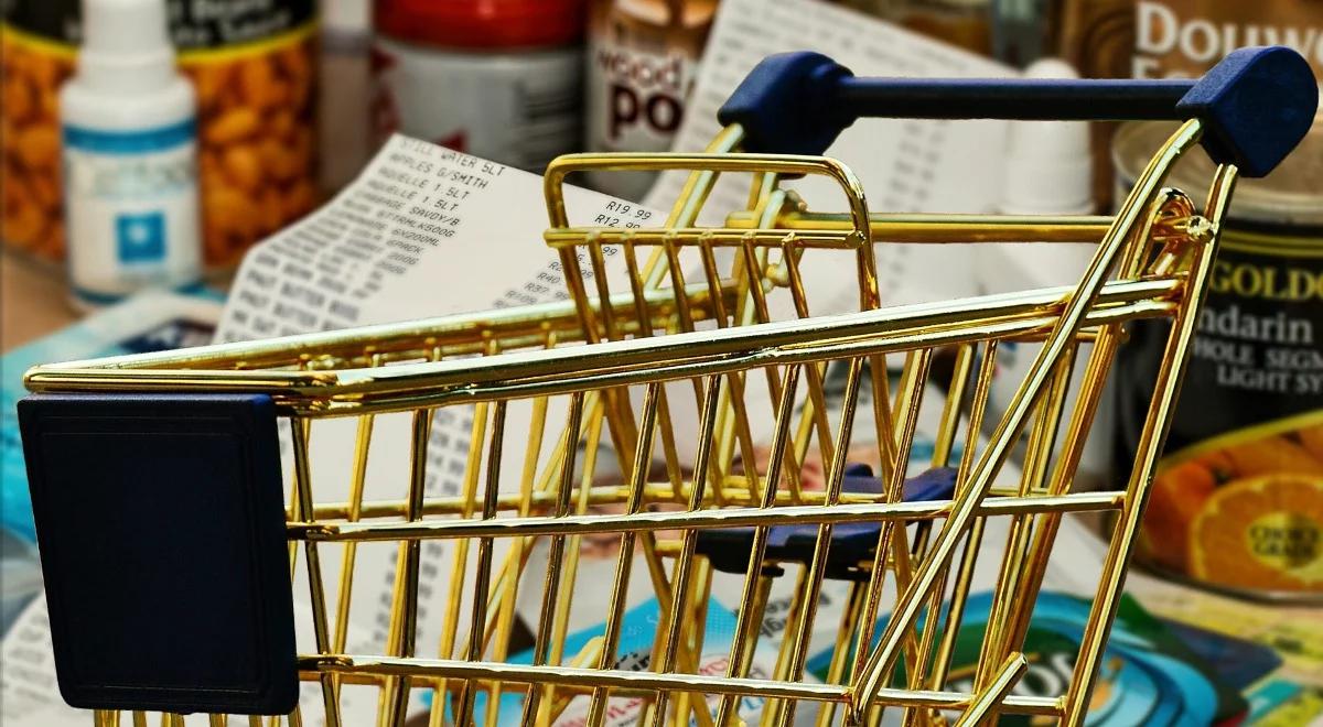 Koszyk cen: hipermarkety okopały się na swoich pozycjach