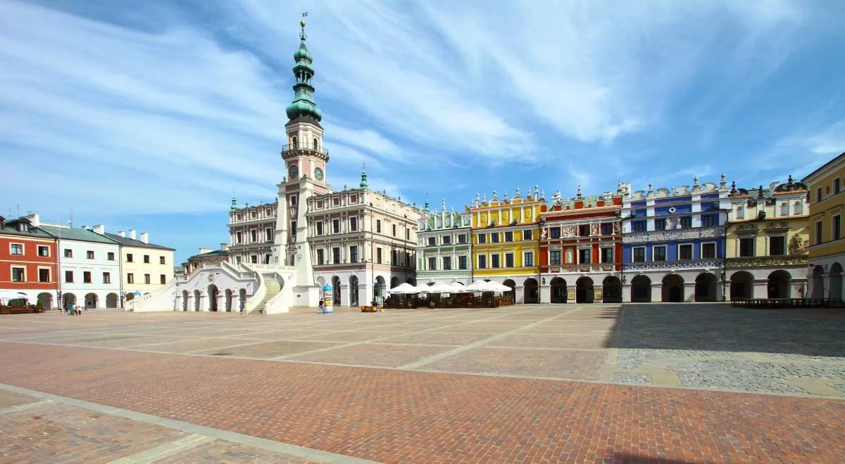 Zamość zawiesza stosunki z ukraińskim Tarnopolem. Powodem upamiętnienie dowódcy UPA