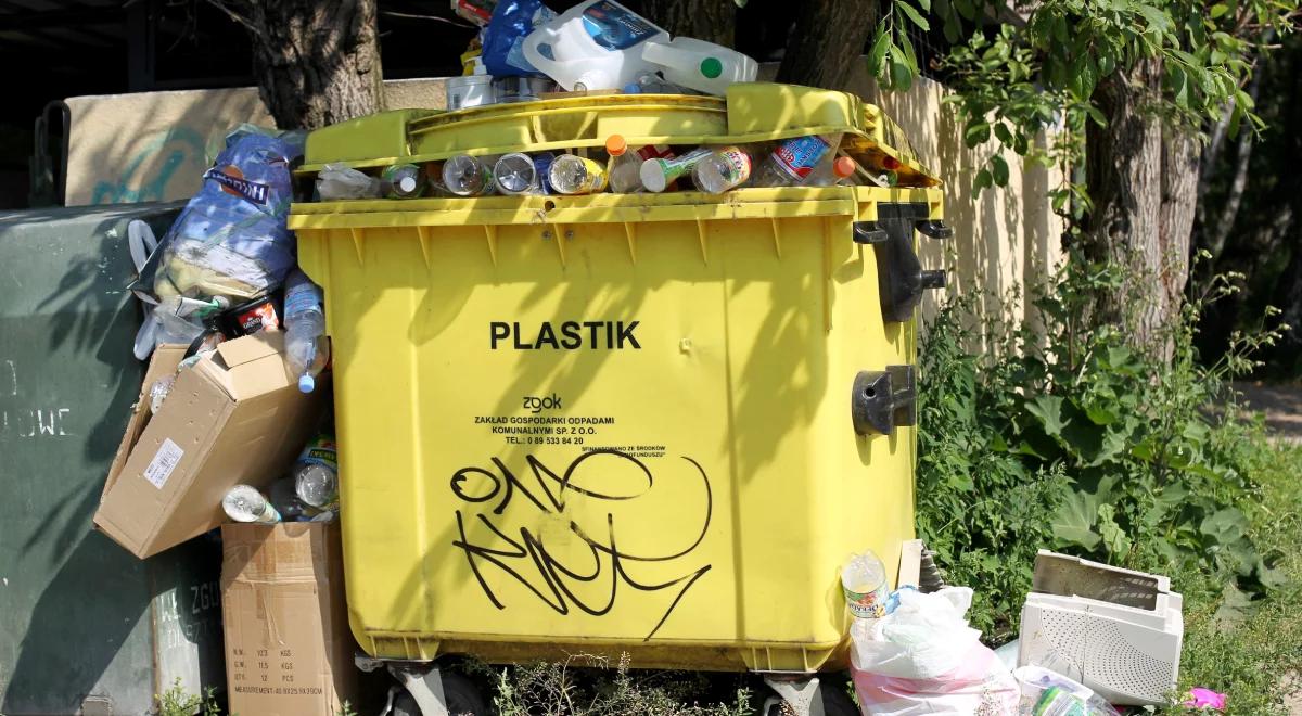 Plastikowe butelki już nie do żółtych koszy? Wyjaśniamy, co się zmienia 1 października