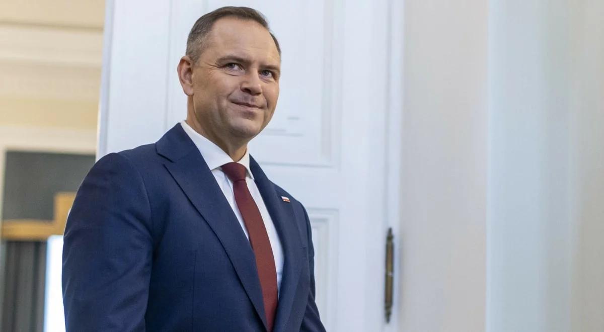 Nawrocki pozwał Onet. Chodzi o sprawę Grand Hotelu