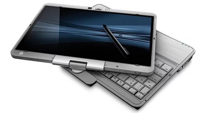 Laptopów dla uczniów nie ma, będą tablety dla posłów