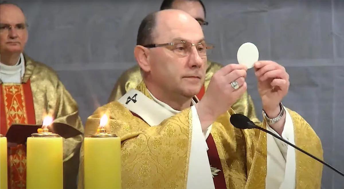 Prymas Polski przebywa na kwarantannie. Miał kontakt z biskupem zakażonym koronawirusem