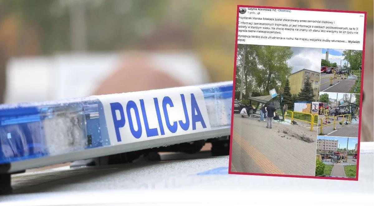 Samochód wjechał w przystanek w Gdyni. Są poszkodowani