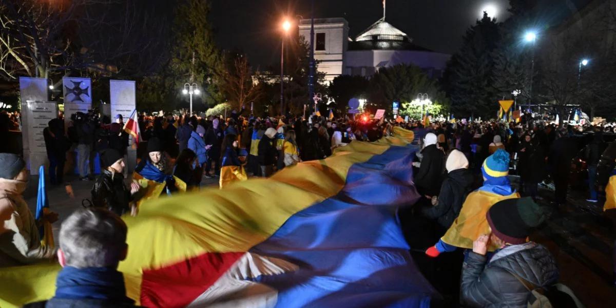 Druga rocznica rosyjskiej inwazji na Ukrainę. Ulicami polskich miast przeszły marsze solidarności