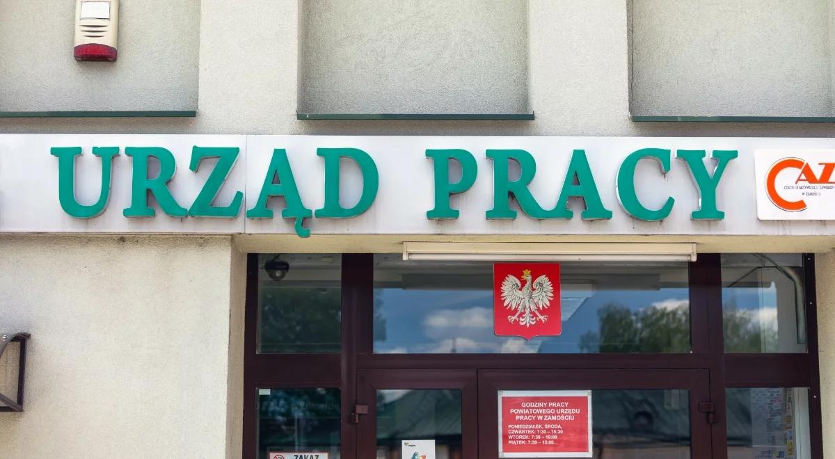 Miały być prace sezonowe, a bezrobocie rośnie. Dziwna anomalia na rynku pracy
