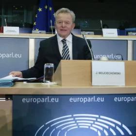 J. Wojciechowski zaczyna pracę w KE. "Wielkie problemy i wyzwania"