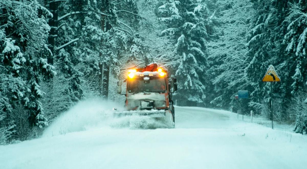 Uwaga kierowcy! Śliskie drogi, błoto pośniegowe i opady deszczu ze śniegiem