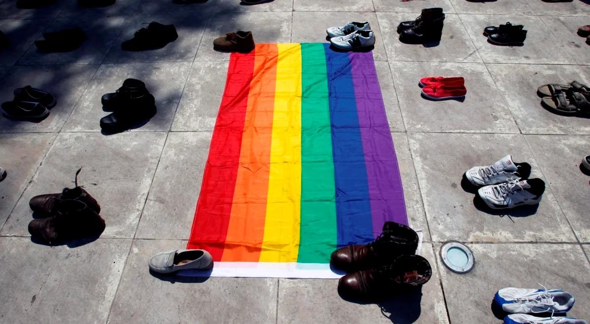 Rumunia: Złożono 3 mln podpisów przeciwko małżeństwom homoseksualnym