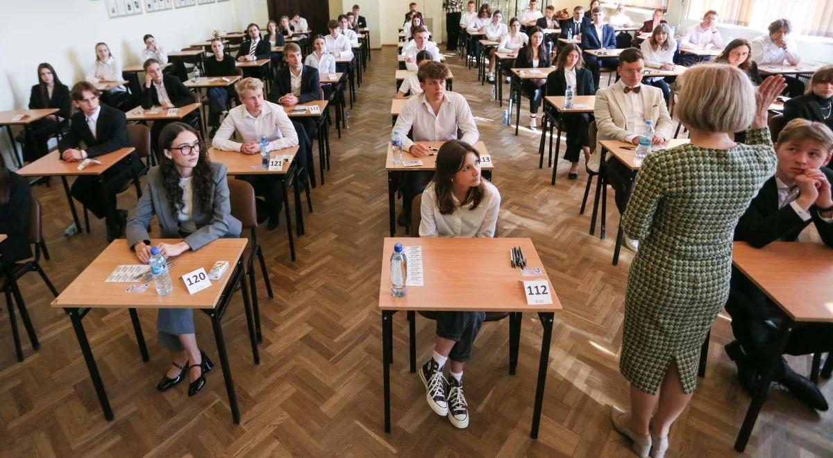 Nowy pomysł resortu Barbary Nowackiej. Nauczyciele będą jak policja i posłowie