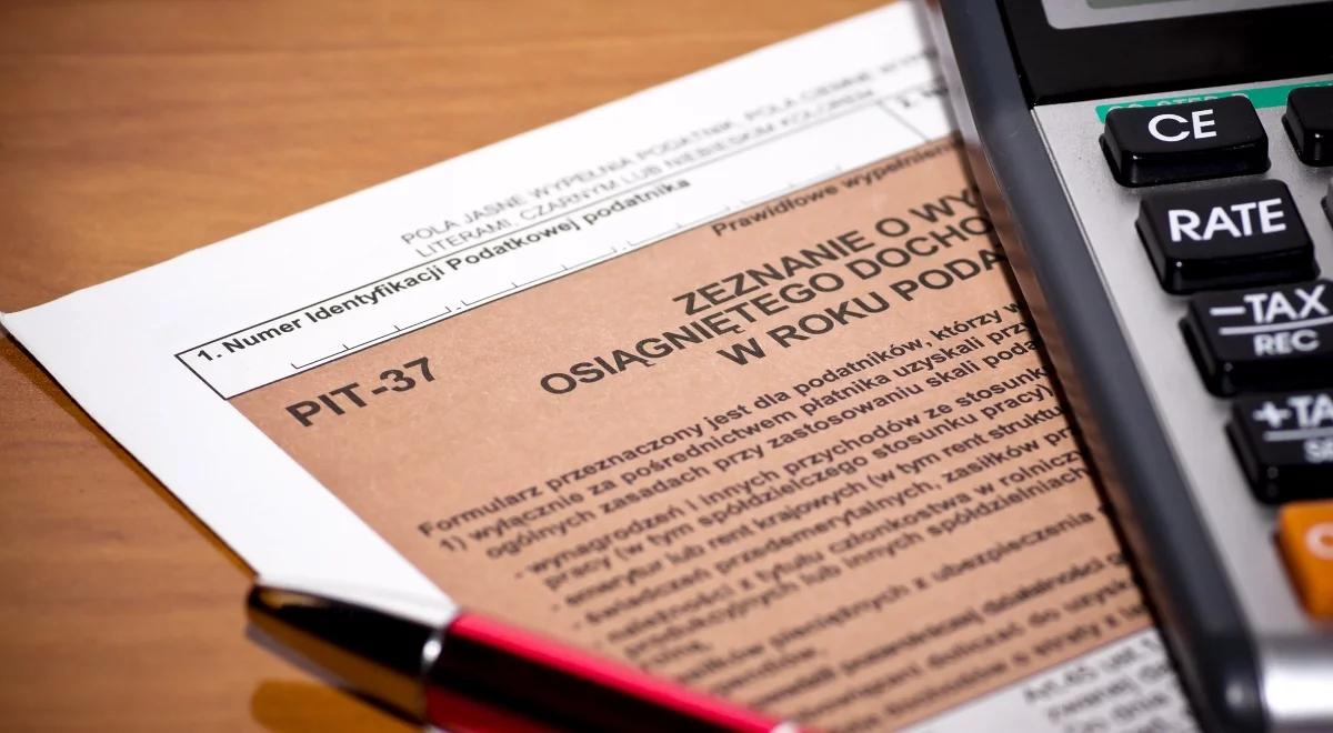 Zerowy PIT dla osób do 26-ego roku życia.  Dobre wyjście dla młodych?