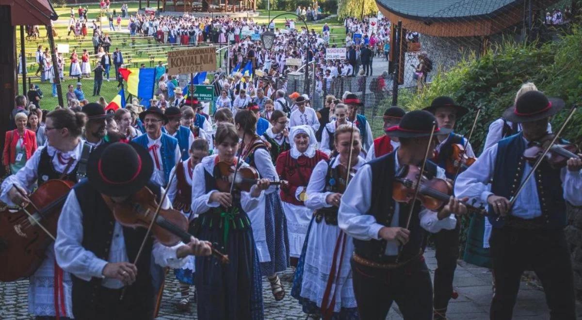 Dziś rusza Marsz Lachów i Górali dla Jana Pawła II. "Synowie i córki Ziemi Sądeckiej złożą papieżowi hołd"