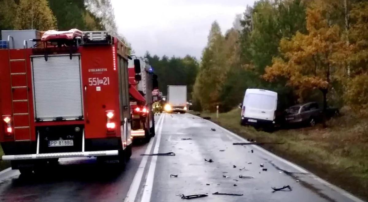 Cztery samochody brały udział w wypadku koło Piły. Droga jest zablokowana