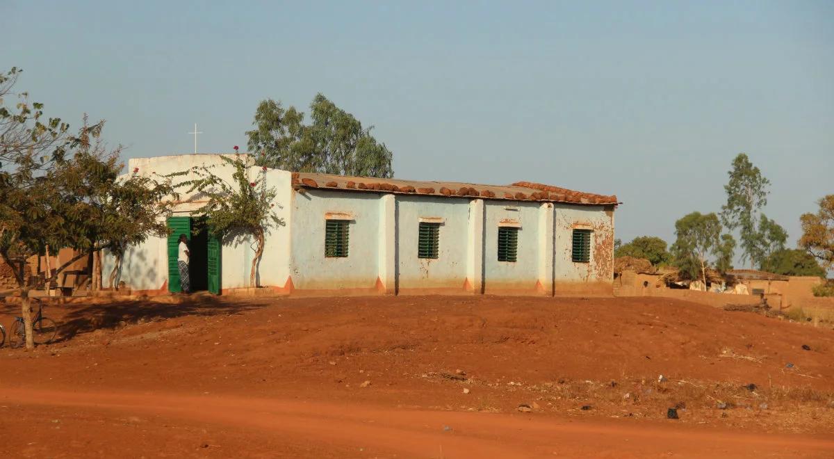 Burkina Faso: terroryści weszli do kościoła i zabili sześć osób