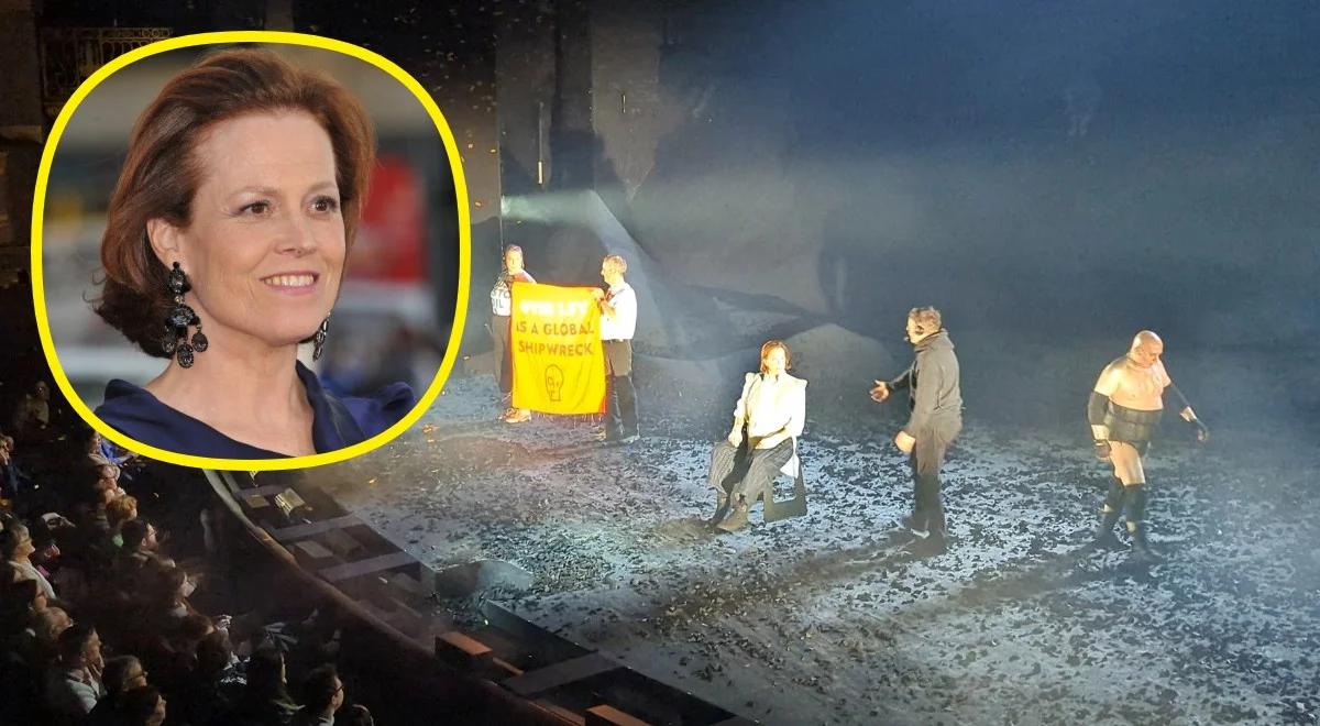 Aktywiści Just Stop Oil zakłócili spektakl z Sigourney Weaver