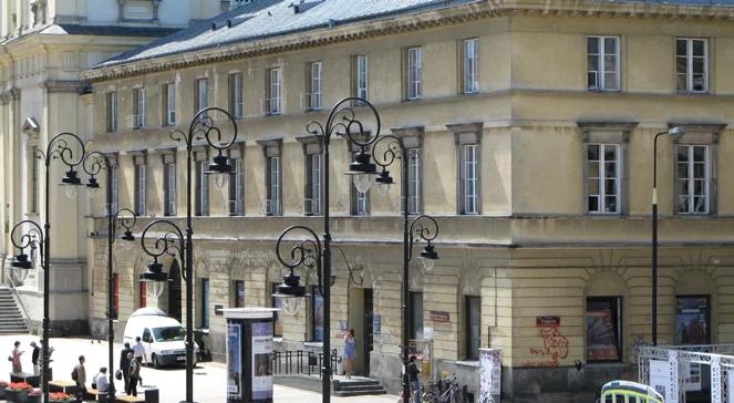 Protest przeciwko likwidacji 80 tys. tomów ze stołecznej biblioteki filozoficznej