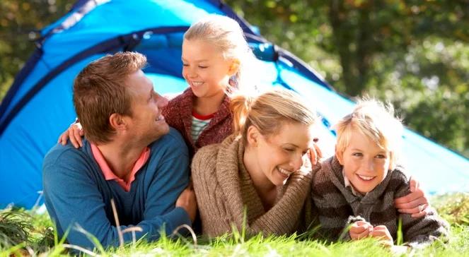 Wakacje na campingu, czyli jak tanio spędzić urlop 