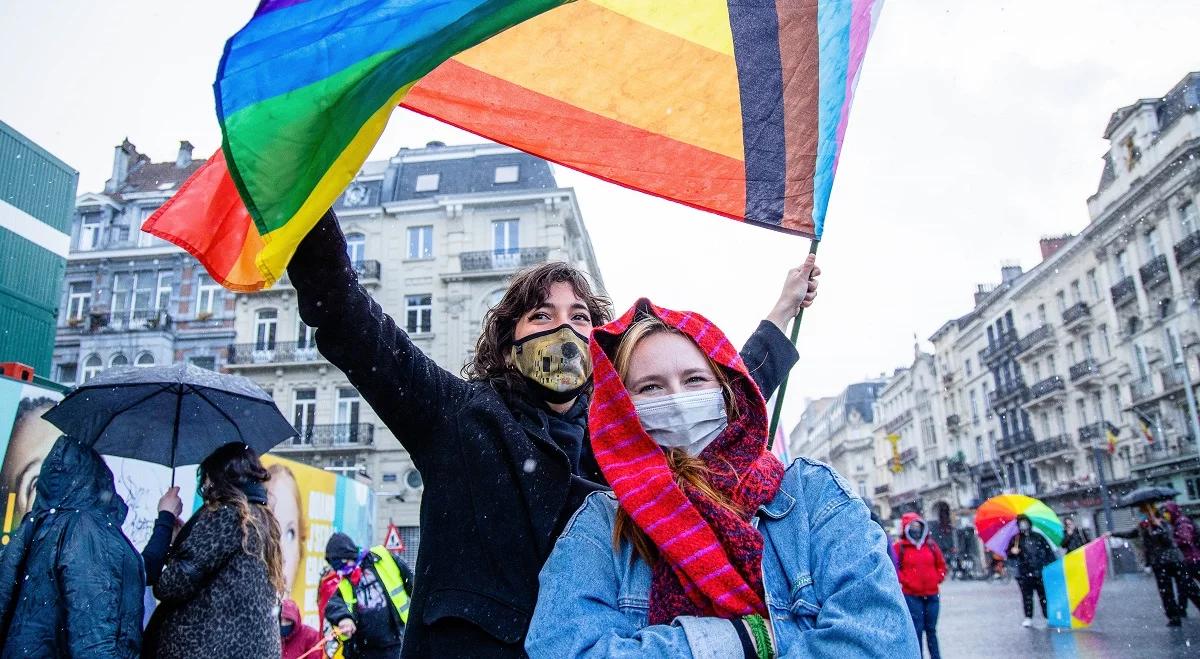 Lewica złoży projekt uchwały o "strefie wolności LGBTIQ". Politycy podzieleni