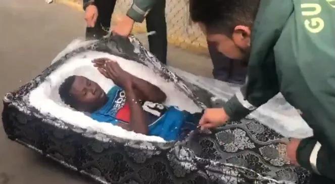 Imigranci ukryci w materacach próbowali nielegalnie dostać się do Hiszpanii