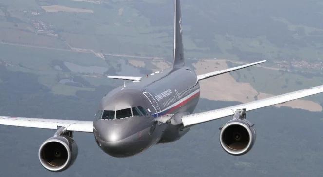 Podczas lotu premiera Czech do Moskwy pękła szyba
