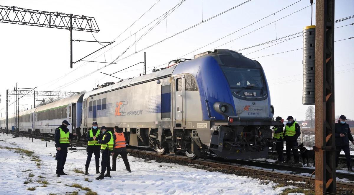 Zderzenie pociągu i lokomotywy na Podkarpaciu. Kilka osób rannych